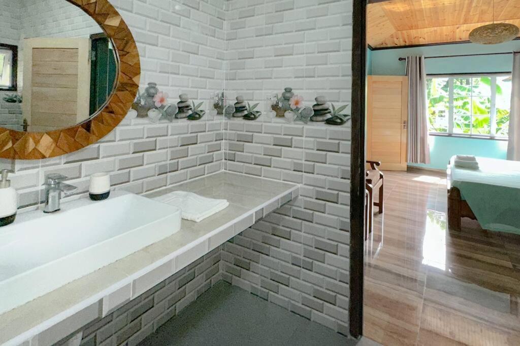 La Villa Hortensia 3 - 8 Personnes 拉迪格岛 外观 照片